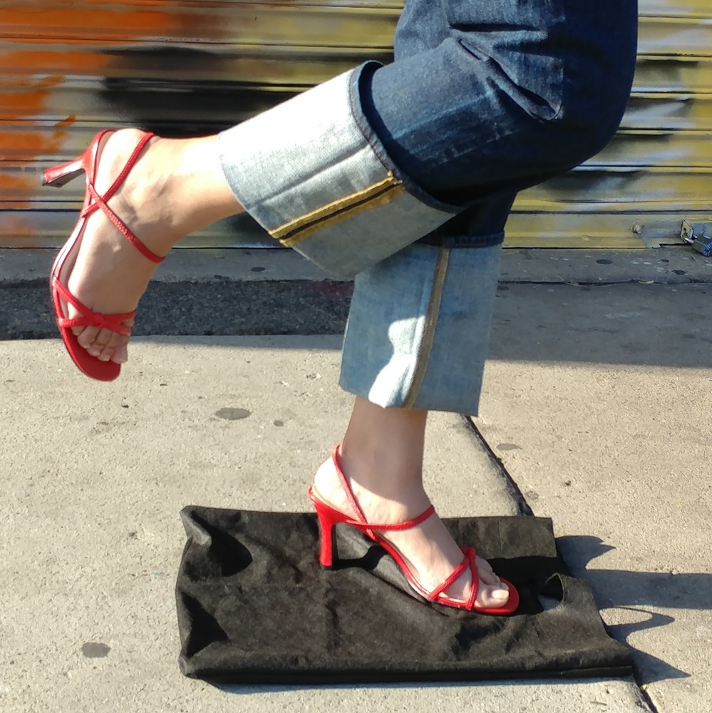Vintage Cherry Red Heels with Knots - Picture 5 of 5